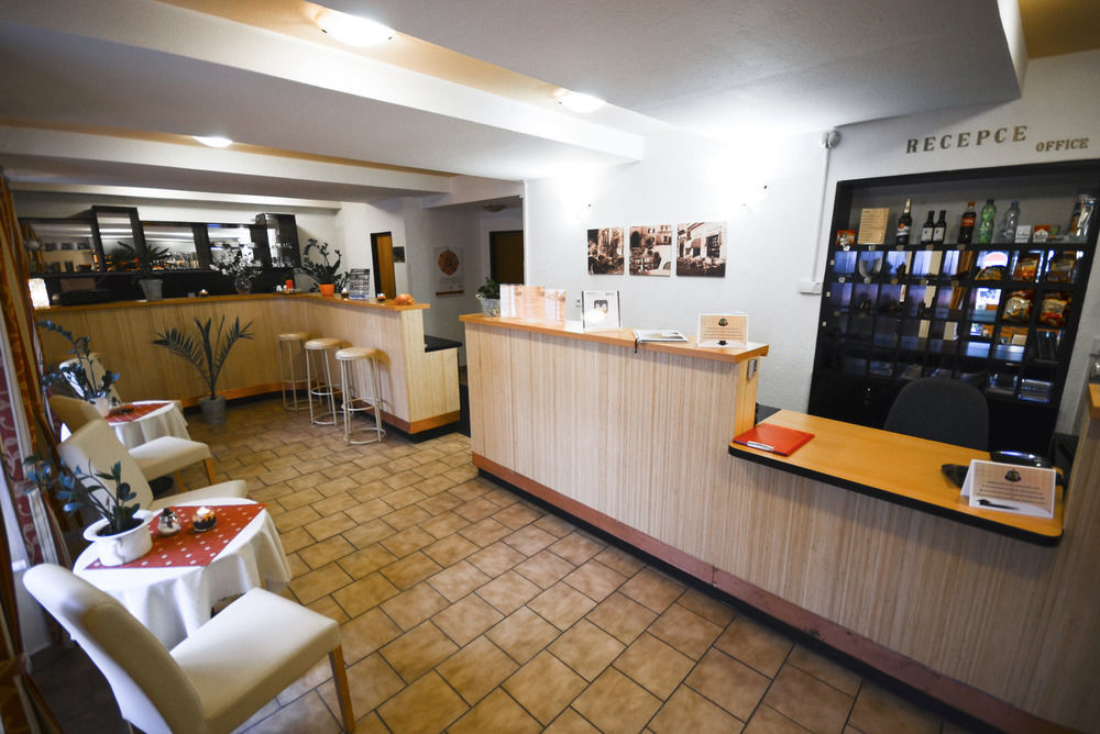 Hotel Paradies Teplice Exterior foto